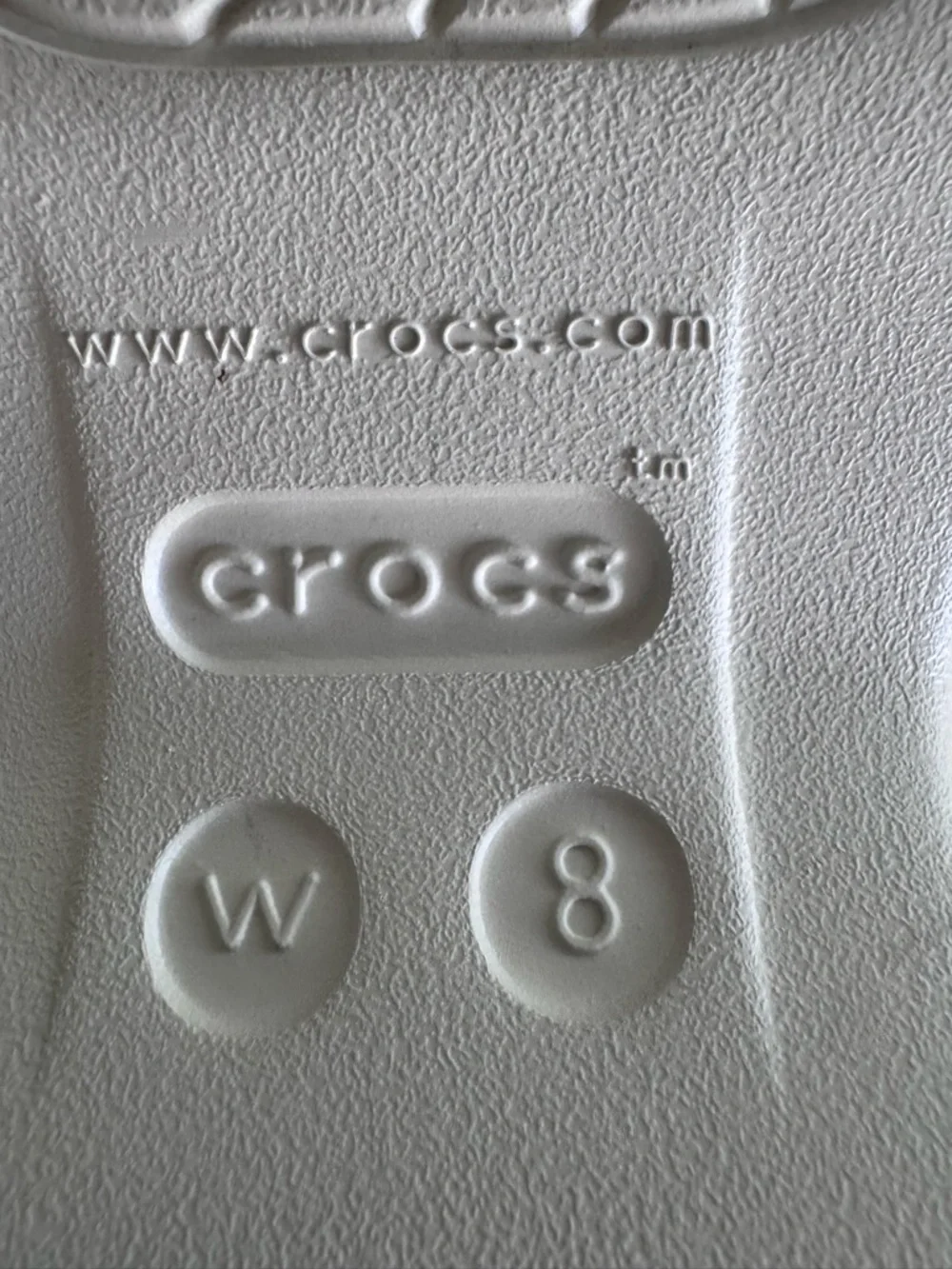 CROCS Women's Skyline Slide in Bone - Picture 6 of 7